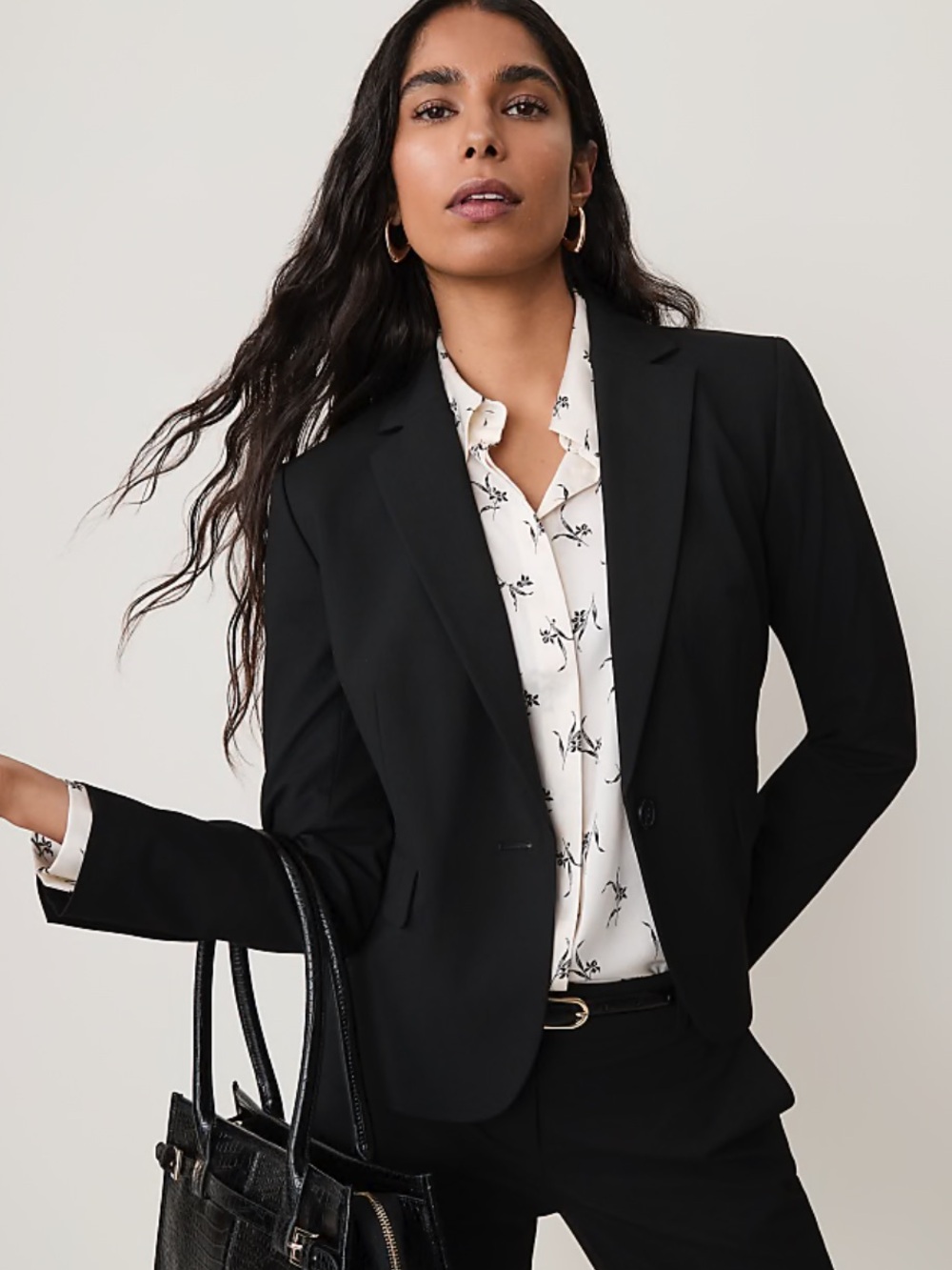 Ann Taylor Women’s Black Single-Button Blazer